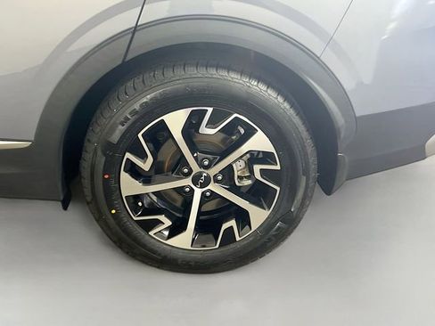 Used 2023 Kia Sportage EX FWD image 27