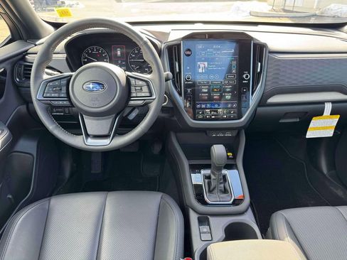 Certified 2025 Subaru Forester Limited AWD/4WD image 18