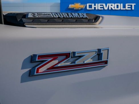 Used 2024 Chevrolet Silverado 2500 LT AWD/4WD image 10