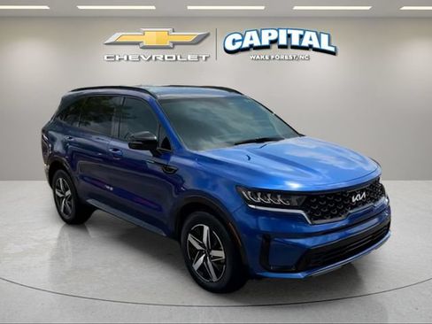 Used 2023 Kia Sorento S w/ Panoramic Sunroof Package FWD image 7