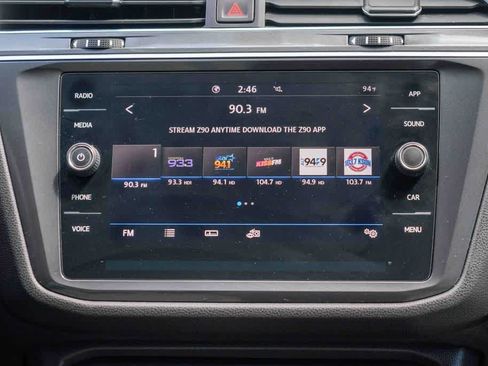 Used 2020 Volkswagen Tiguan SE R-Line FWD image 13