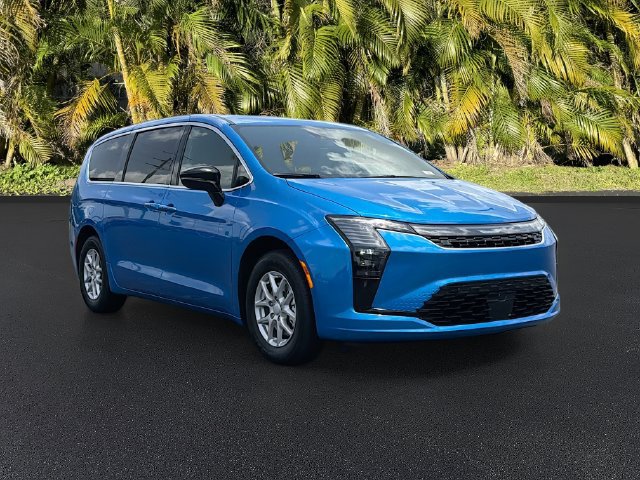 New 2027 Chrysler Pacifica Select FWD image 2