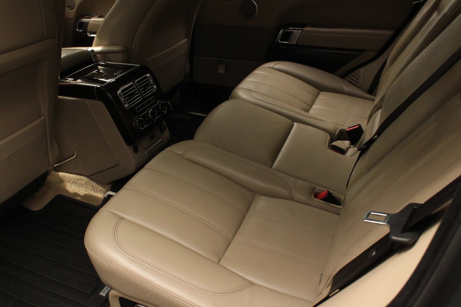 Used 2015 Land Rover Range Rover Long Wheelbase Supercharged AWD/4WD image 19