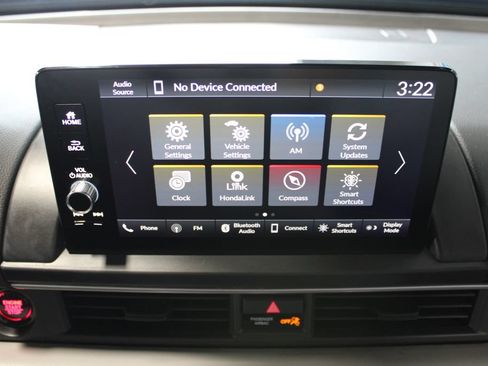 Used 2025 Honda Pilot EX-L image 16