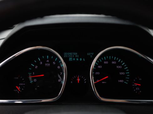 Used 2012 Chevrolet Traverse LT image 30