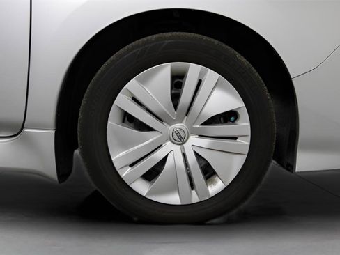 Used 2025 Nissan Leaf S FWD image 9