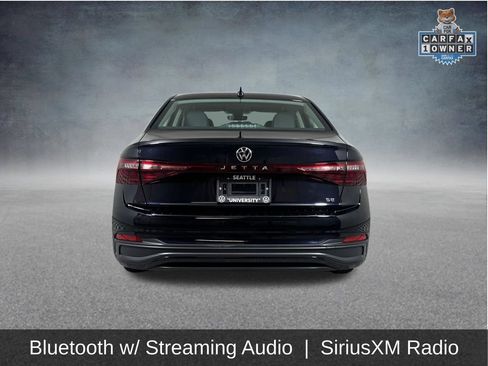 Used 2025 Volkswagen Jetta SE FWD image 7