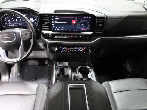 Used 2022 GMC Sierra 1500 SLT w/ SLT Convenience Package AWD/4WD image 2