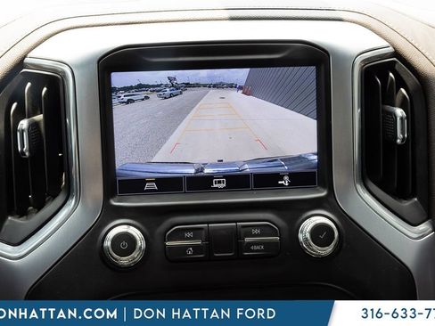 Used 2021 GMC Sierra 1500 SLT w/ SLT Convenience Package AWD/4WD image 8