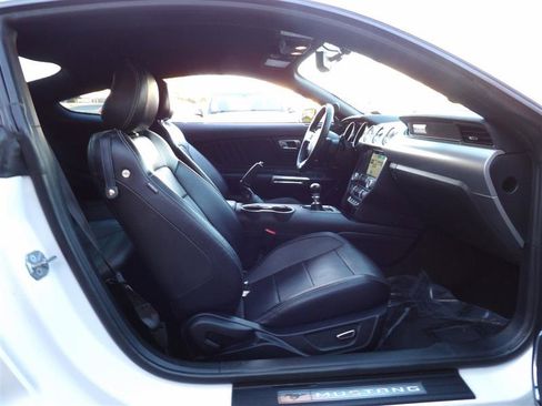 Used 2018 Ford Mustang GT Premium image 14