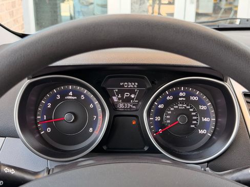 Used 2016 Hyundai Elantra SE w/ Option Group 02 FWD image 29
