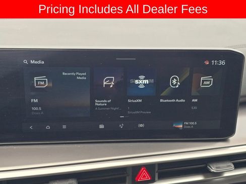 Used 2024 Kia Sorento S w/ Panoramic Sunroof Package AWD/4WD image 22