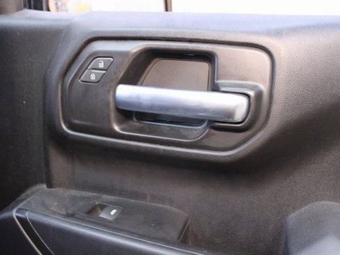 Used 2021 Chevrolet Silverado 1500 Custom Trail Boss w/ LPO, Dark Essentials Package image 8