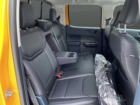 New 2026 Ford Maverick Lariat w/ Black Appearance Package image 41