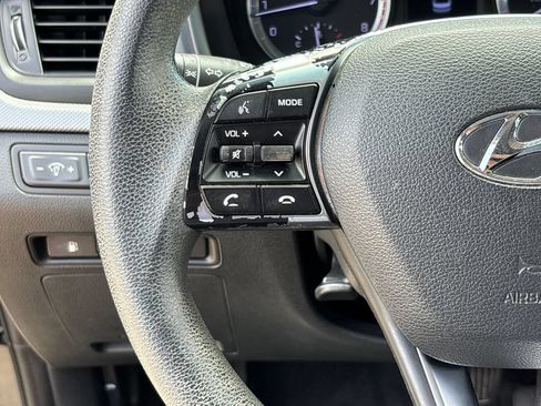 Used 2018 Hyundai Sonata SE FWD image 18