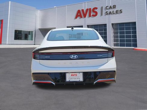 Used 2025 Hyundai Sonata SEL FWD image 7