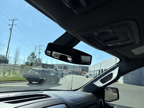 Used 2021 Chevrolet Silverado 1500 LT Trail Boss w/ Convenience Package II image 26