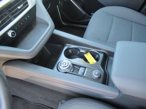 Used 2026 Ford Explorer Active RWD image 18