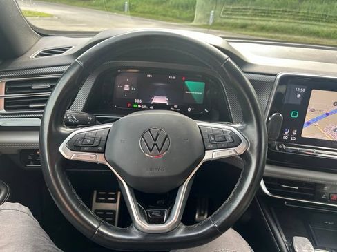 Used 2024 Volkswagen Atlas Cross Sport SEL R-Line AWD/4WD image 26