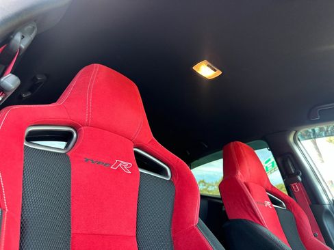 Used 2020 Honda Civic Type R image 16