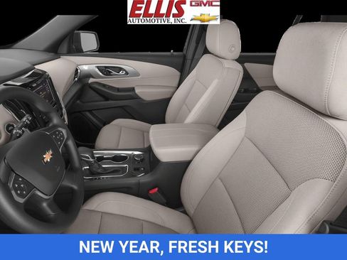 Used 2023 Chevrolet Traverse RS w/ LPO, Floor Liner Package image 45