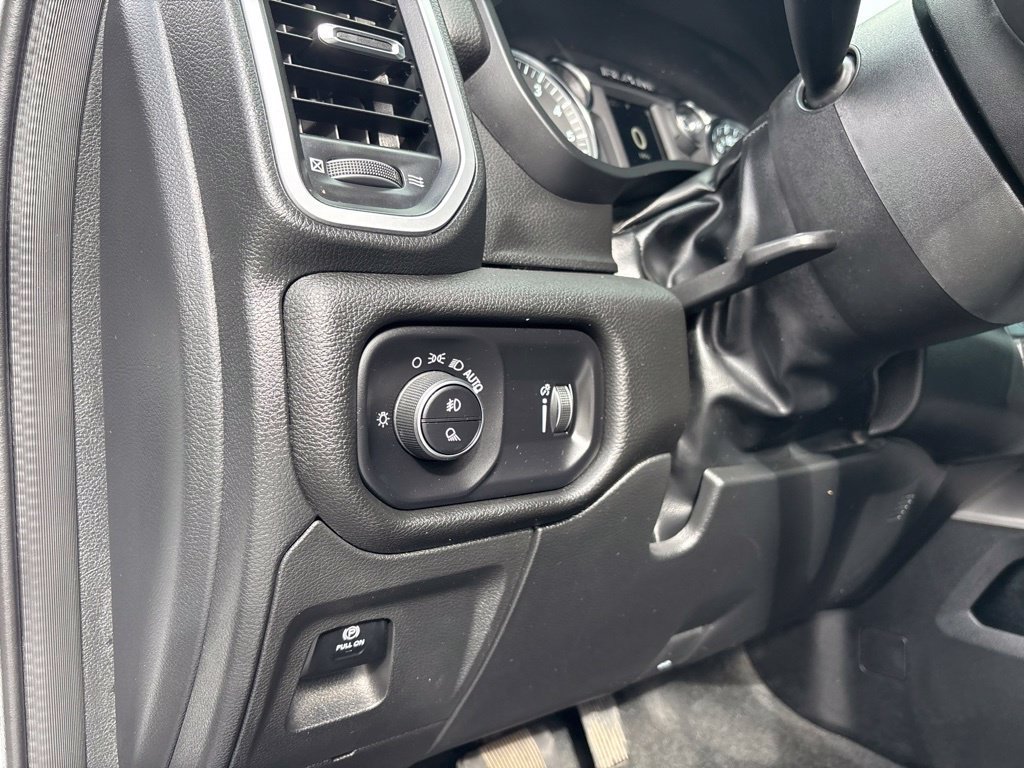 Used 2023 RAM 1500 Big Horn AWD/4WD image 6