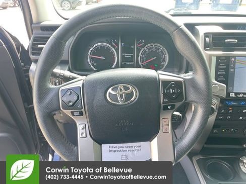 Used 2022 Toyota 4Runner Limited AWD/4WD image 22