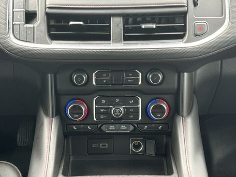 Used 2022 Chevrolet Suburban RST w/ Sport Performance Package image 38