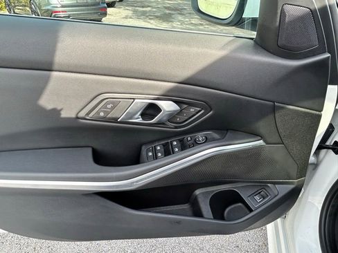 Used 2025 BMW 330i Sedan image 15