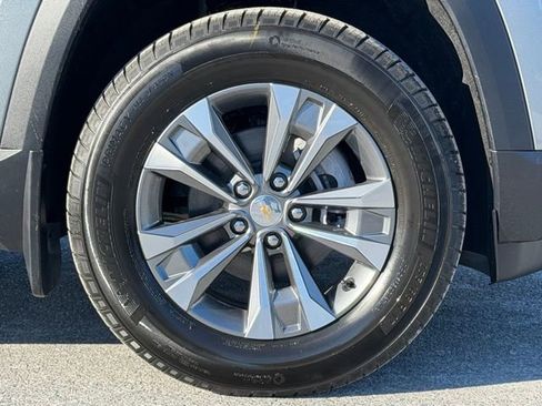 New 2026 Chevrolet Equinox LT w/ Convenience Package II image 18