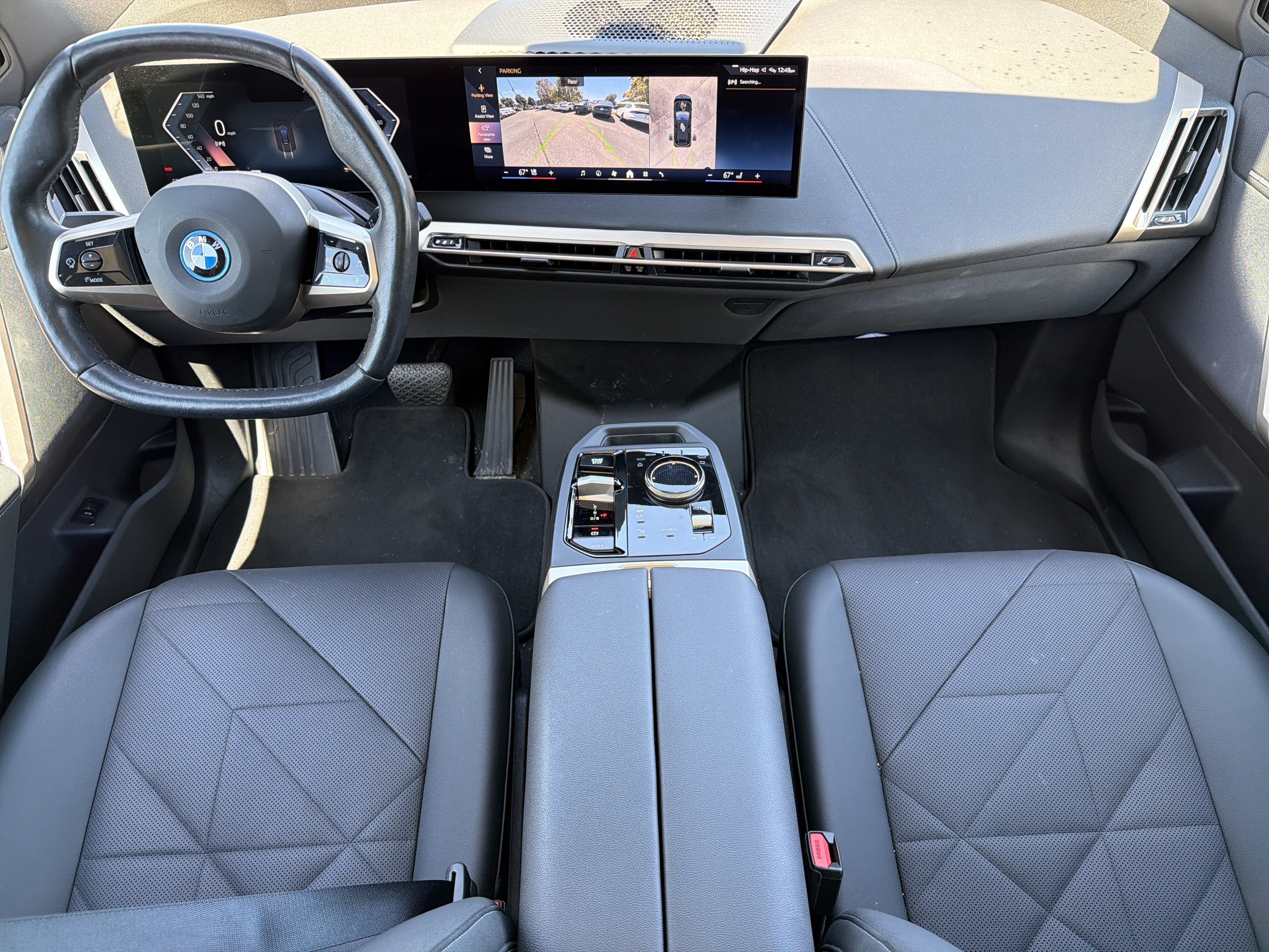 Certified 2024 BMW iX xDrive50 w/ Premium Package AWD/4WD image 3