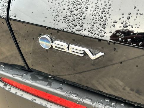 Used 2025 Toyota bZ4X XLE w/ Weather Package image 14