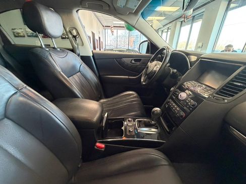 Used 2016 INFINITI QX70 2WD w/ Premium Package image 42