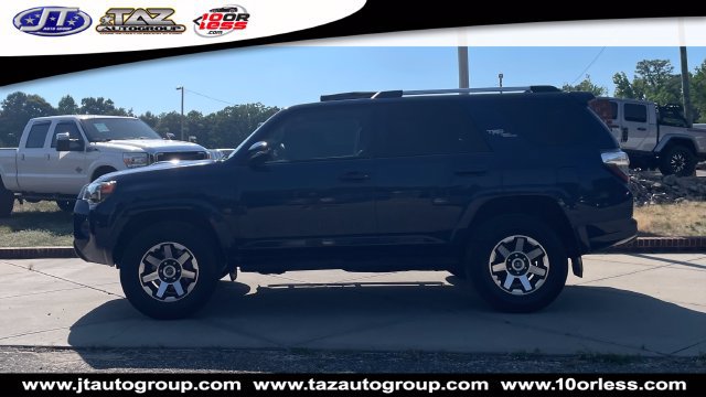 Used 2018 Toyota 4Runner TRD Off-Road Premium AWD/4WD image 4