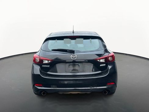 Used 2018 MAZDA MAZDA3 Touring FWD image 4