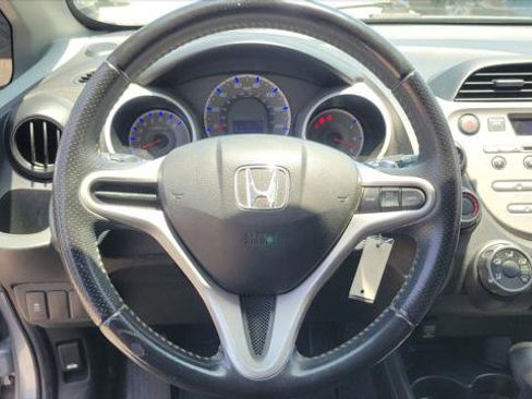 Used 2011 Honda Fit Sport image 20