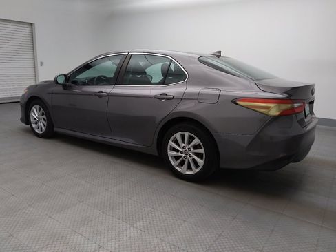 Used 2021 Toyota Camry LE FWD image 3