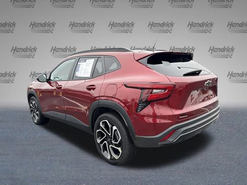 Certified 2024 Chevrolet Trax RS w/ Sunroof Package image 8