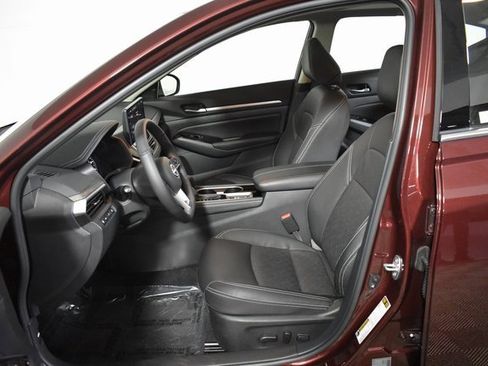 Used 2025 Nissan Altima 2.5 SL image 11