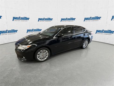 Used 2015 Lexus ES 350 w/ Luxury Package image 5
