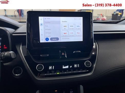 Certified 2023 Toyota Corolla Cross AWD Hybrid w/ Convenience Package image 19