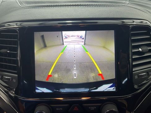 Used 2021 Jeep Grand Cherokee High Altitude image 14