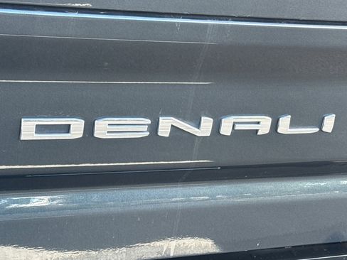 Used 2022 GMC Sierra 2500 Denali w/ Denali Ultimate Package image 37