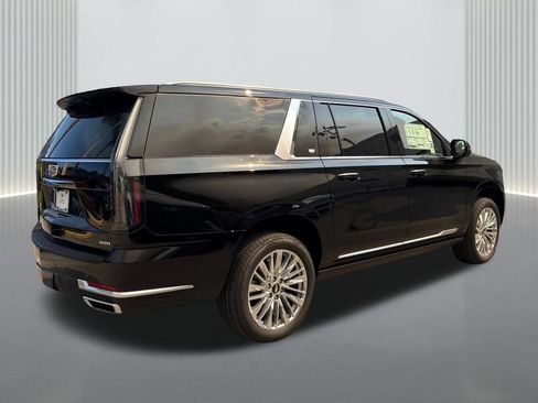 New 2026 Cadillac Escalade ESV Luxury AWD/4WD image 5