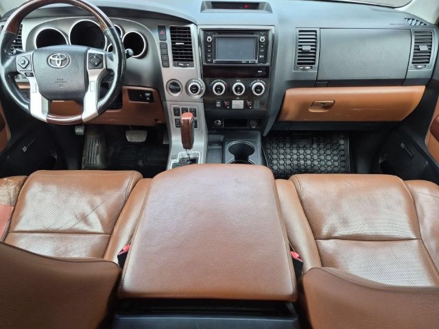 Used 2014 Toyota Sequoia Platinum AWD/4WD image 20
