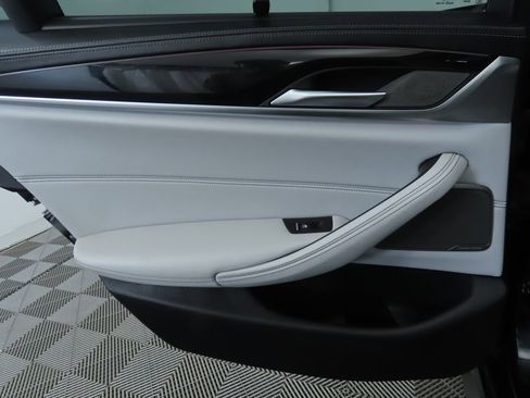 Used 2022 BMW M5 w/ Competition Package image 27