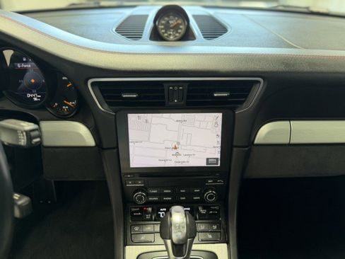 Used 2018 Porsche 911 GT3 RWD image 22
