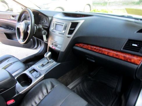 Used 2012 Subaru Legacy 2.5i Limited image 32