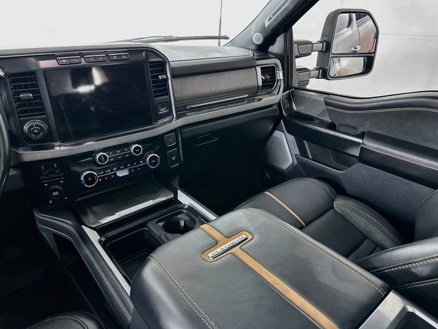 Used 2023 Ford F250 Platinum AWD/4WD image 30