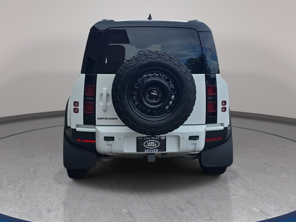 Used 2024 Land Rover Defender 110 S AWD/4WD image 7